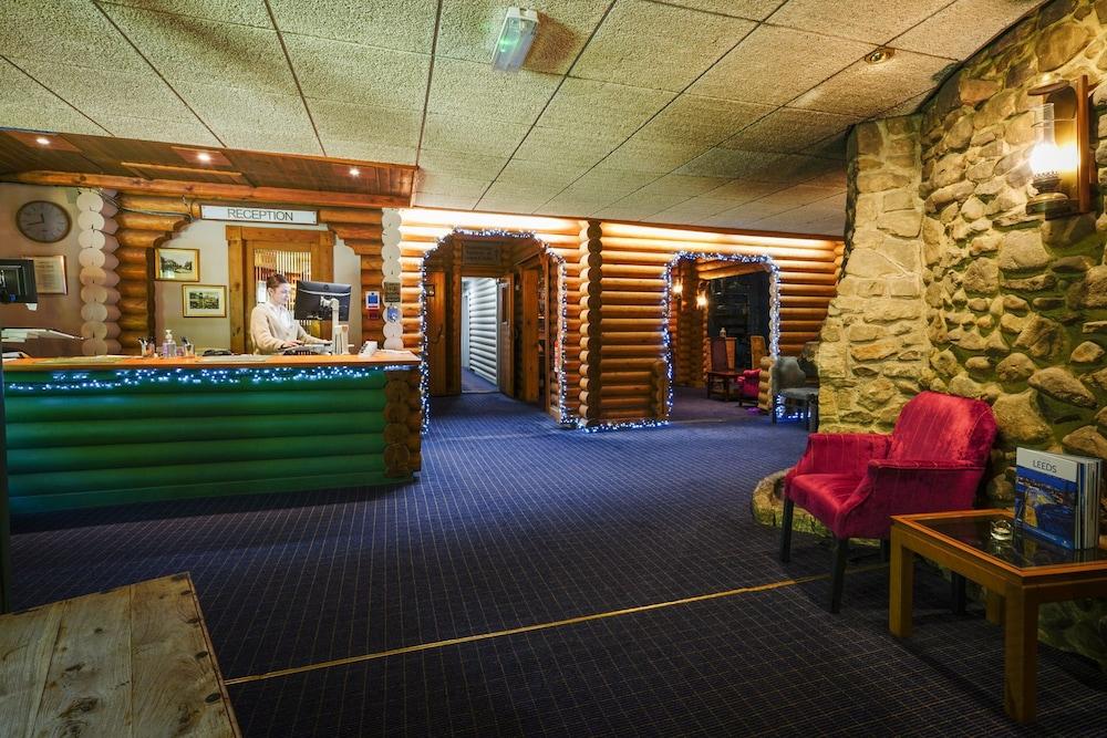 Chevin Country Park & Hotel 3*