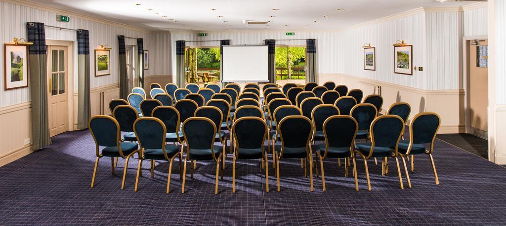 Chevin Country Park & Hotel 3*