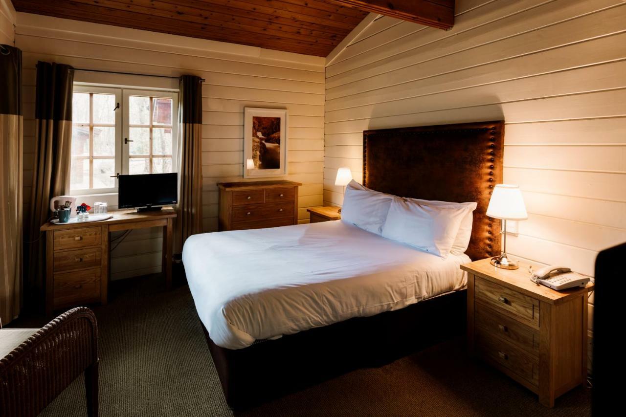 Chevin Country Park & Hotel 3*